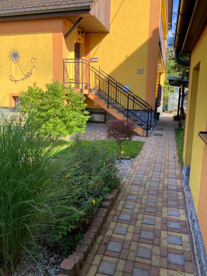Apartman Cimca Хеб Екстериор снимка